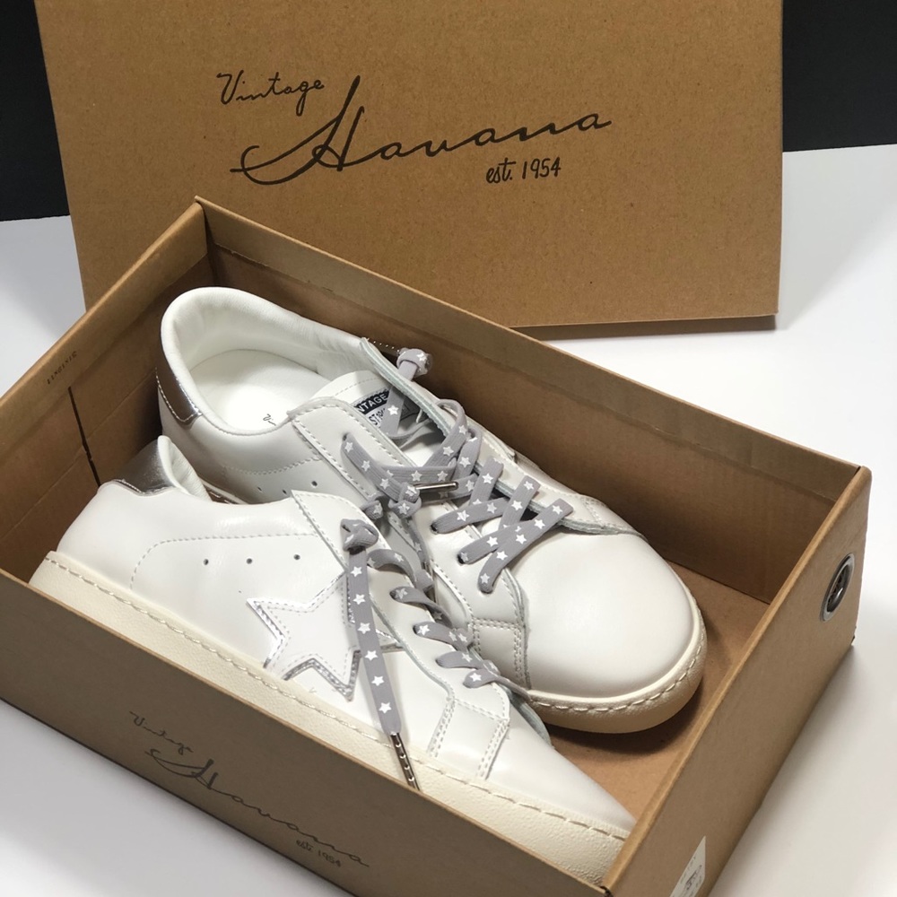 🎉🎉HP🎉🎉 Vintage Havana Bianca Betsy Sneakers - Picture 9 of 13